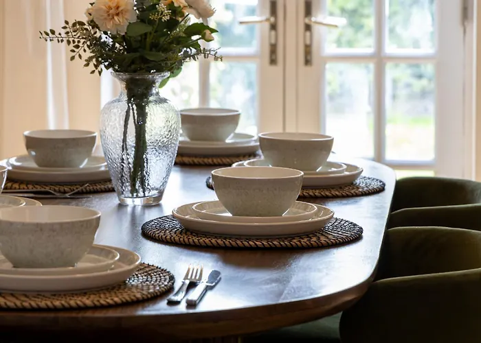 Luxury Spacious 3-bed Oasis Just 10 Mins From Centre With Free Parking マンチェスター