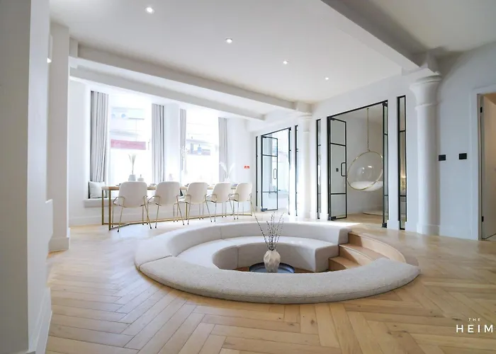 Daire Blanco At The Heim