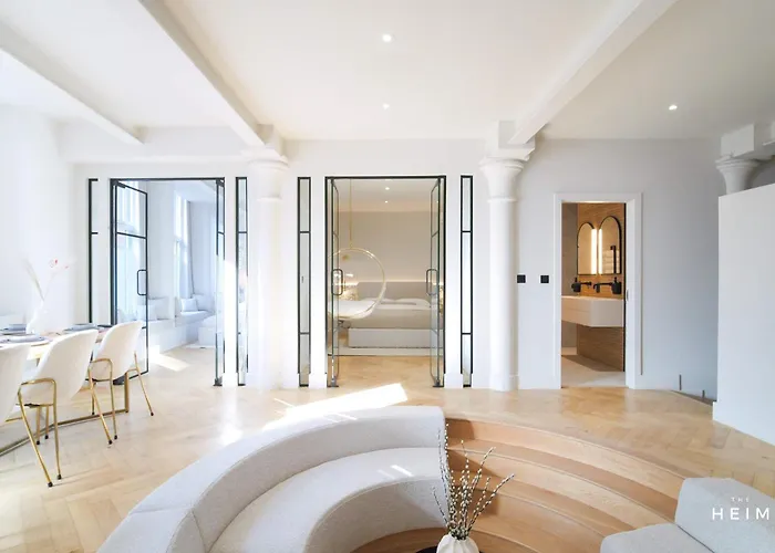 Daire Blanco At The Heim *