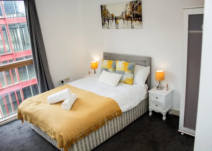 Apartment Modern 2 Bed Center