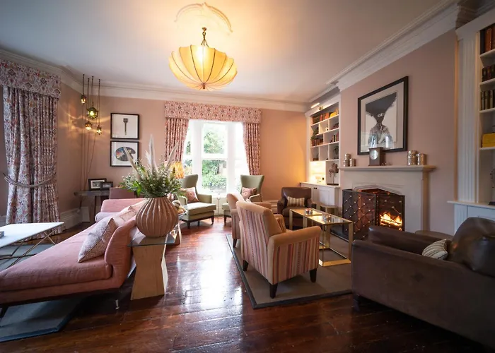 Eleven Didsbury Park Hotel 4*