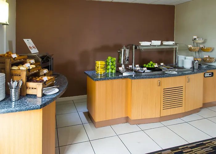 Express East By Ihg Hotel Mánchester