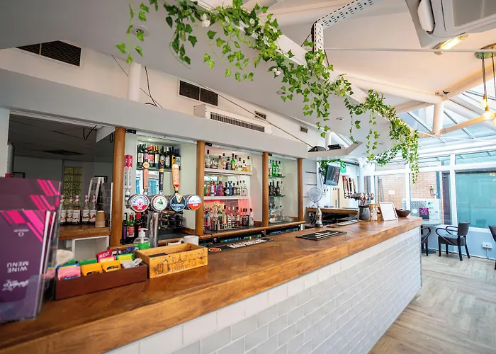 Pendulum 3* Manchester