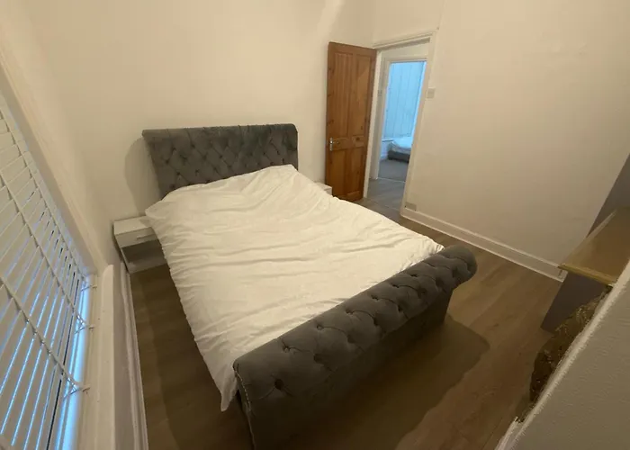 Cambridge House * Mánchester