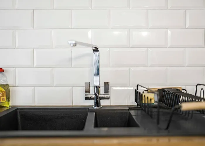 Guestready - Charming Retreat In Trafford بيت ضيافة