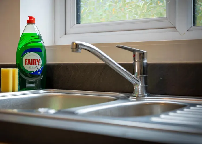 Сasa de vacaciones 3 Bedroom House With 5 Beds And Parking 18lw