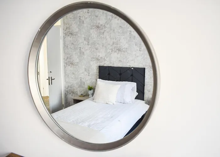 度假居 New 3 Bedroom Stylish With Drive & Garden *