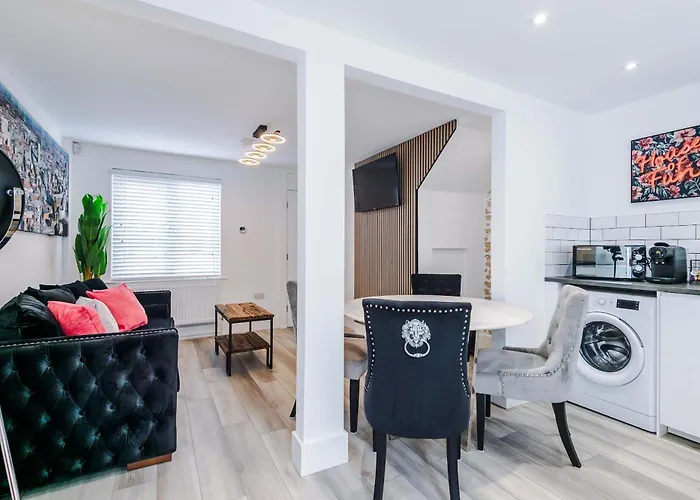 Minutes To The Coop Live Arena & Etihad Stadium - Free Parking W Ev Charger * Manchester