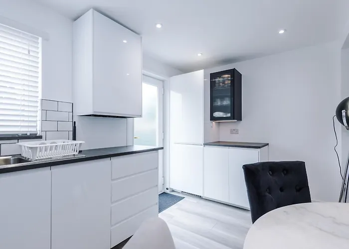 Tatil Evi Minutes To The Coop Live Arena & Etihad Stadium - Free Parking W Ev Charger Manchester