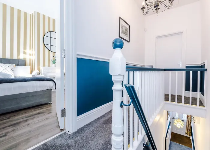 Spacious 4br With 3 Baths, *