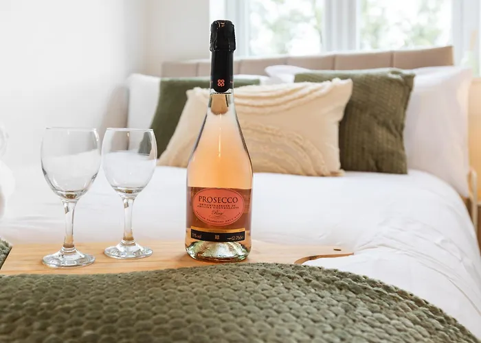 Сasa de vacaciones Cosy Stylish 5-bed 3-bath, With Free Wi-fi, Garden And Parking Mánchester