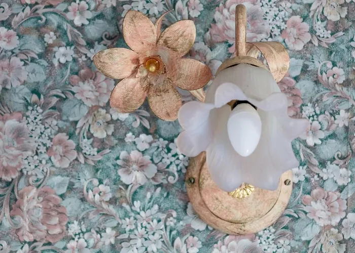 Feriehus Beautiful 'mayfield' With Private Pool! *