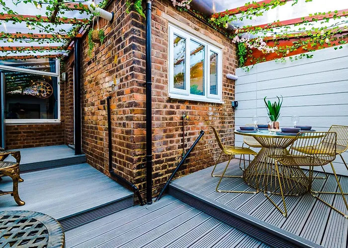 Stunning 5bed 3bath House, Parking, Feriehus Manchester