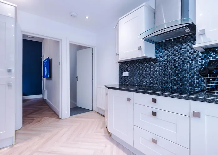 Stunning 5bed 3bath House, Parking, * Manchester