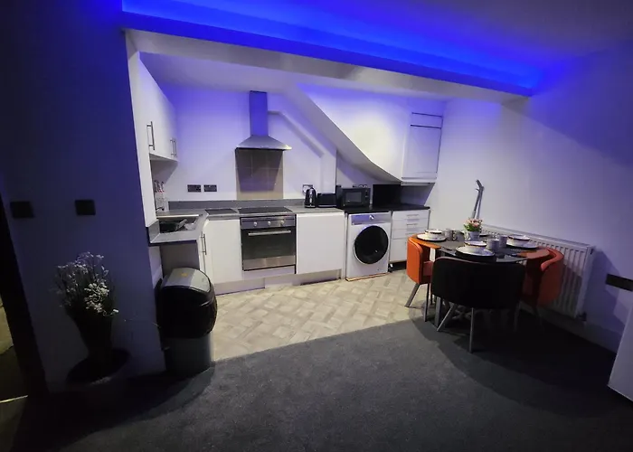 Charming Ground Floor Tudor Free Wifi * Manchester