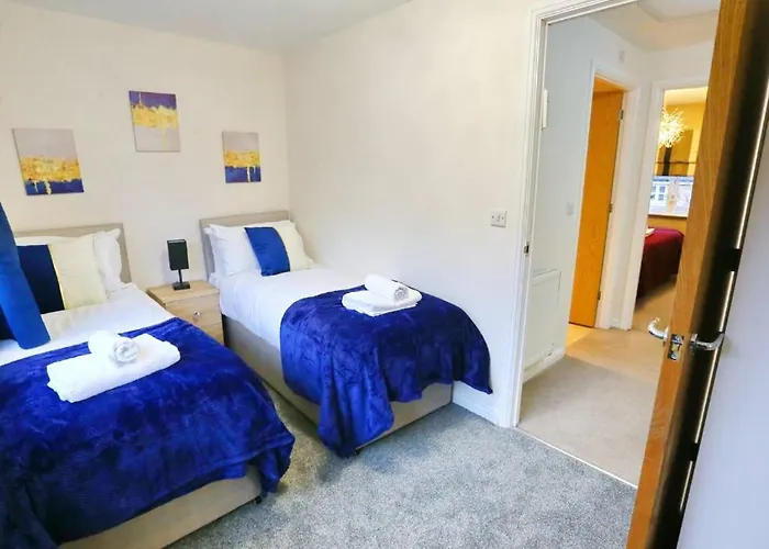 Modern 2 Bed House Close To Manchester