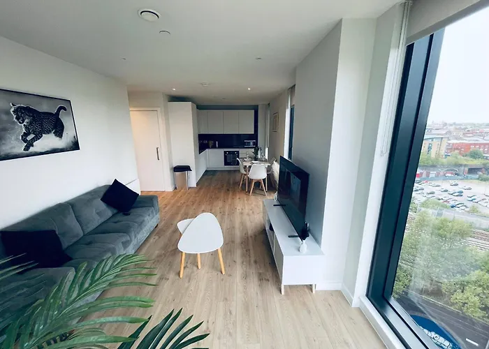 Sky View Centre Luxe - 2 Bedrooms Manchester