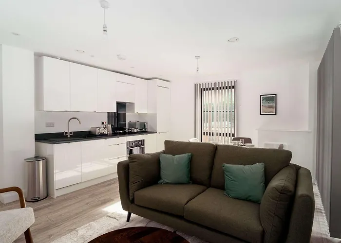 Contemporary 2bed Near Etihad Apartamento *