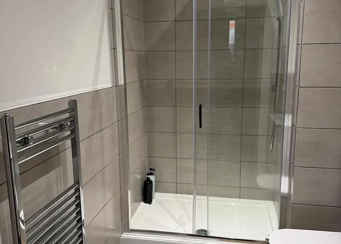 Elegant Near Stadium Free Parking Apartment Manchester