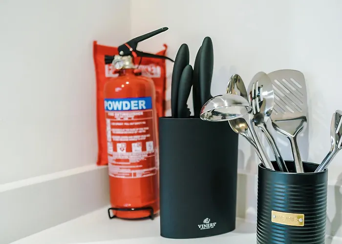 Stylish 1bed Fast Wi-fi Easy Access To