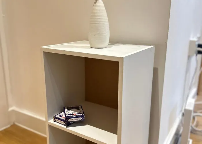 With - Terrace - Gym- Free Parking- Next To Man Stadium & Centre アパート