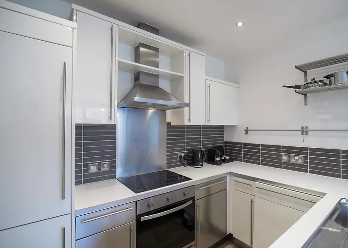 Large Centre Stylish And Spacious