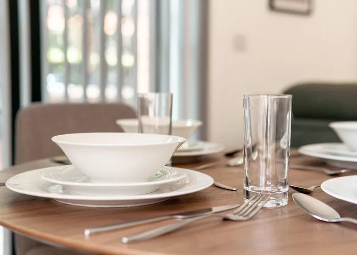 Contemporary 2bed Near Etihad * Mánchester