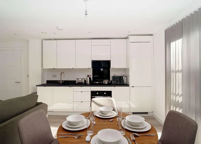 Apartamento Contemporary 2bed Near Etihad