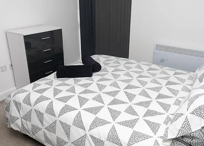 Stunning 2-bed Retreat - Ao Arena & Victoria Stn