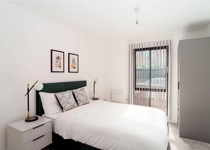 Contemporary 2bed Near Etihad * Mánchester