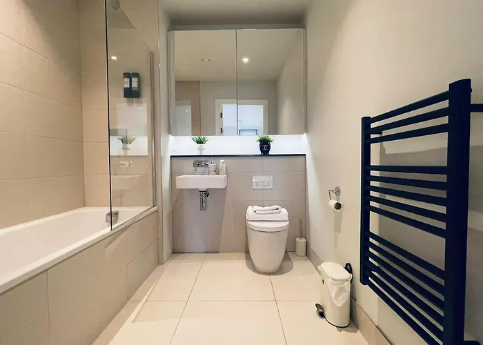 Sky View Centre Luxe - 2 Bedrooms Manchester