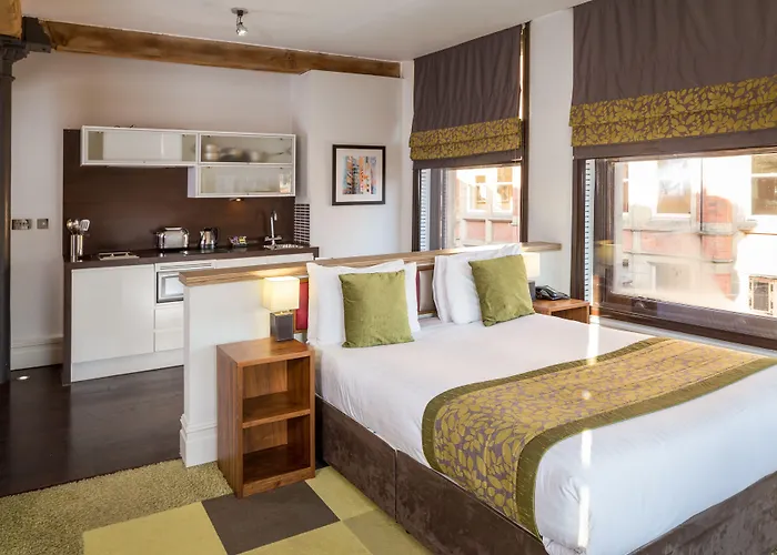 Aparthotel Roomzzz Manchester