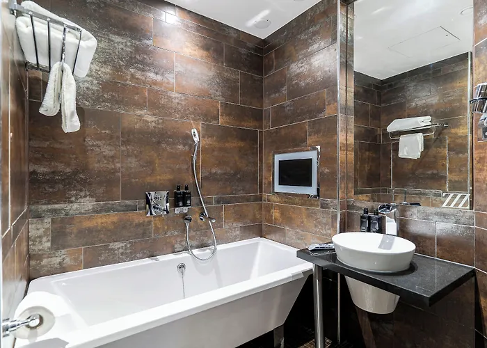 Roomzzz 4* Manchester