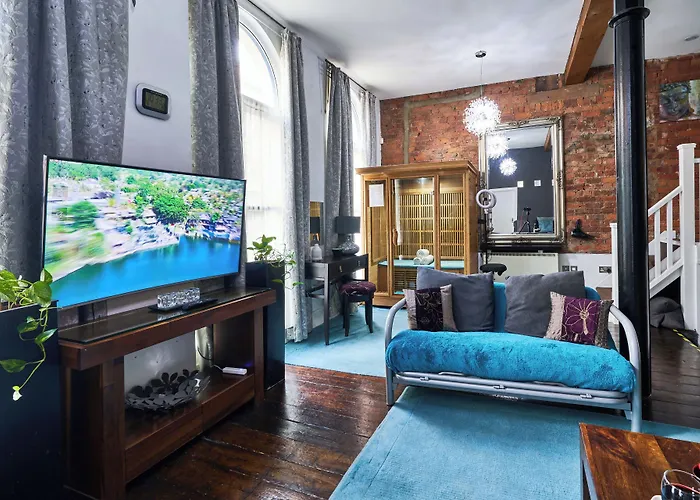 Lushpads 4* Manchester