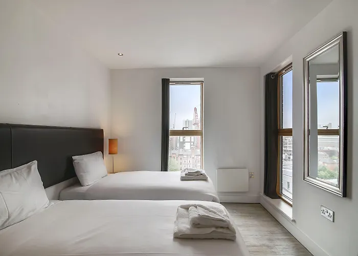 By Marriott Piccadilly Hotel 4*