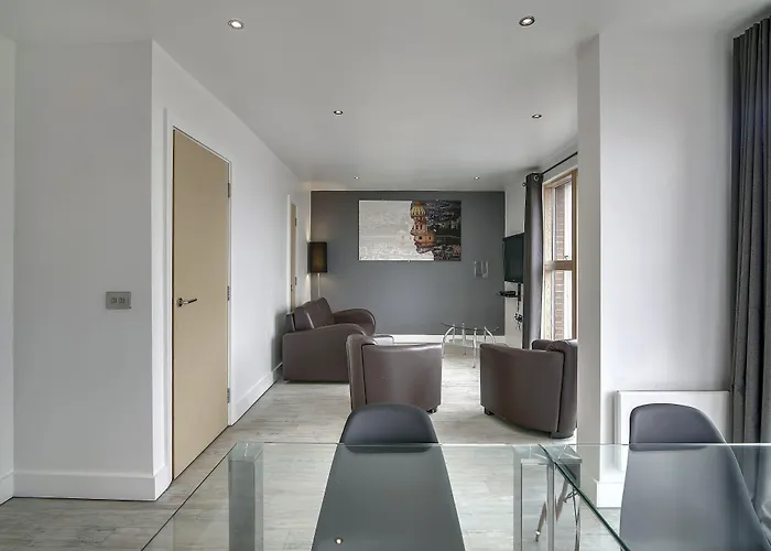 By Marriott Piccadilly 4*