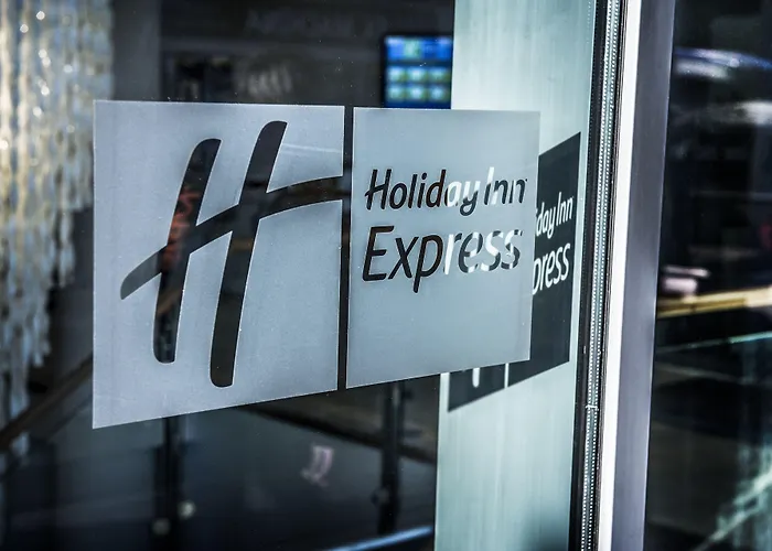 Hotel Express Centre By Ihg