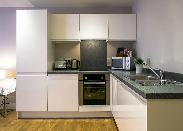 Cove Minshull Street Hotel 4*