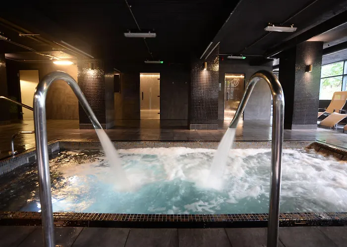 The Waterside And Leisure Club 3* מנצ'סטר