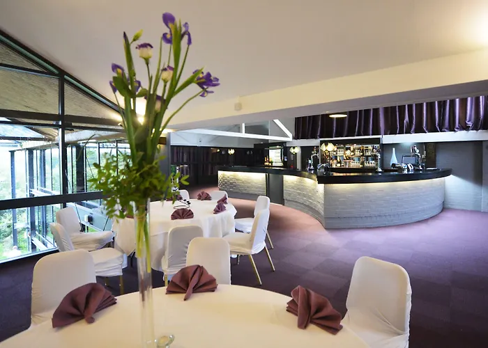 מלון The Waterside And Leisure Club