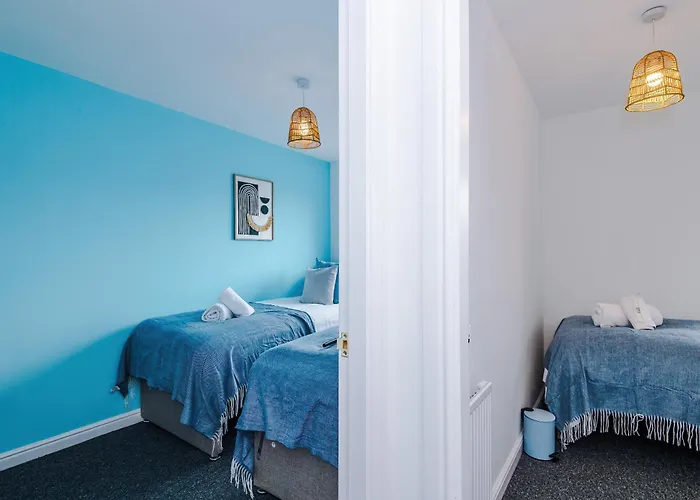 Ferienhaus Modern 3 Bedroom - Driveway Parking For 2 Vehicles, Close To Centre *