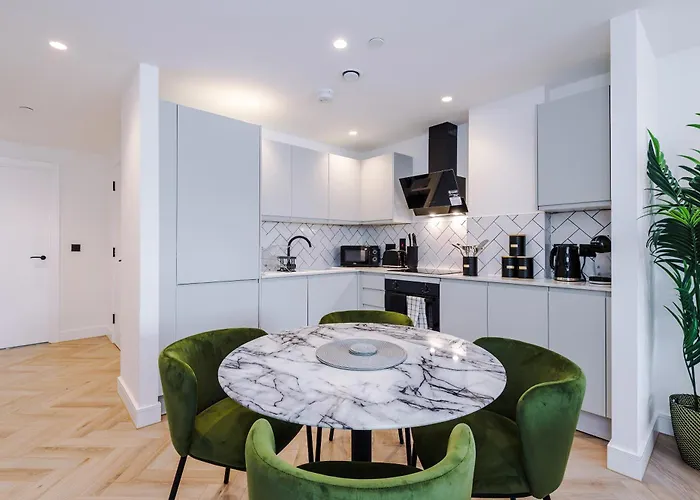 Apartament Stylish 2 Bed 2 Bath In