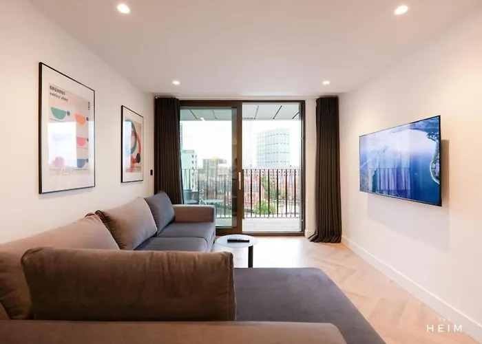 Solaro At The Heim Daire *