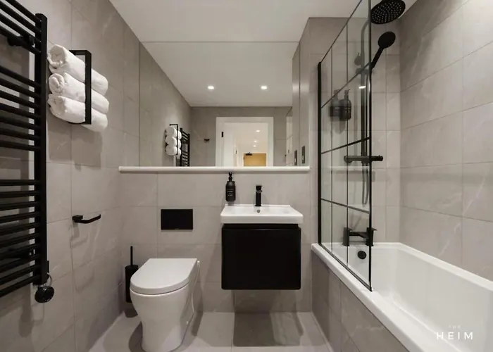 Daire Solaro At The Heim Manchester