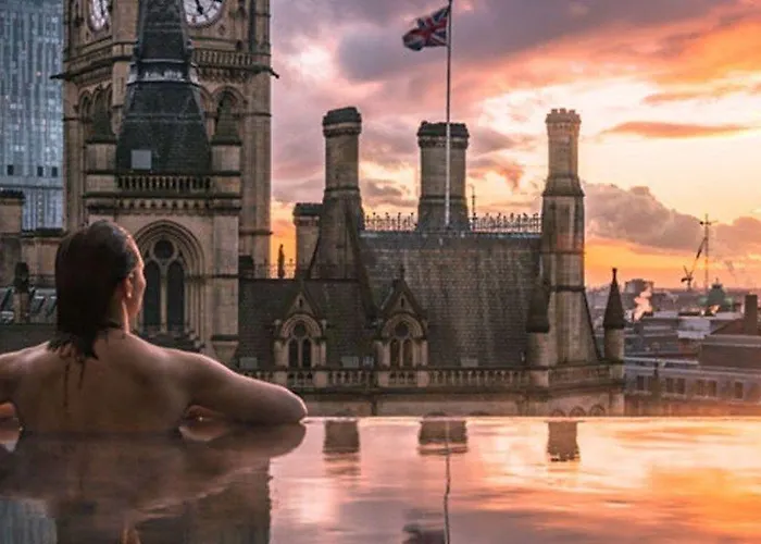 King Street Townhouse & 4*