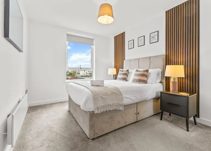 דירה Modern 2br Urban Nest In Salford, For 4 *