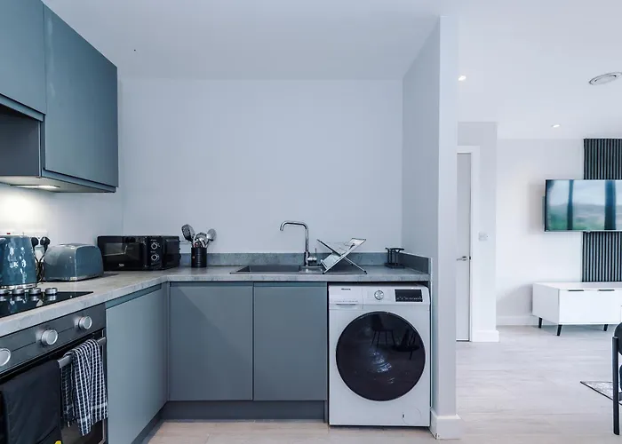 Stylish 1-bed Fast Wi-fi Easy Access To