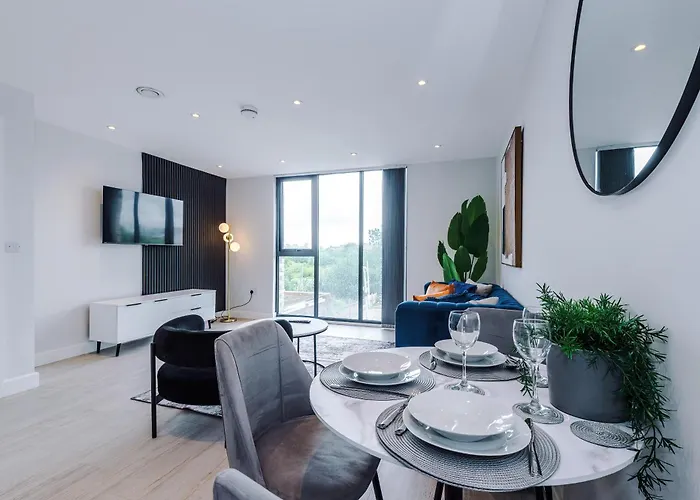 Stylish 1-bed Fast Wi-fi Easy Access To *