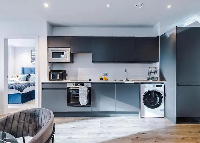 Centre, Luxury Apartment, Gym דירה