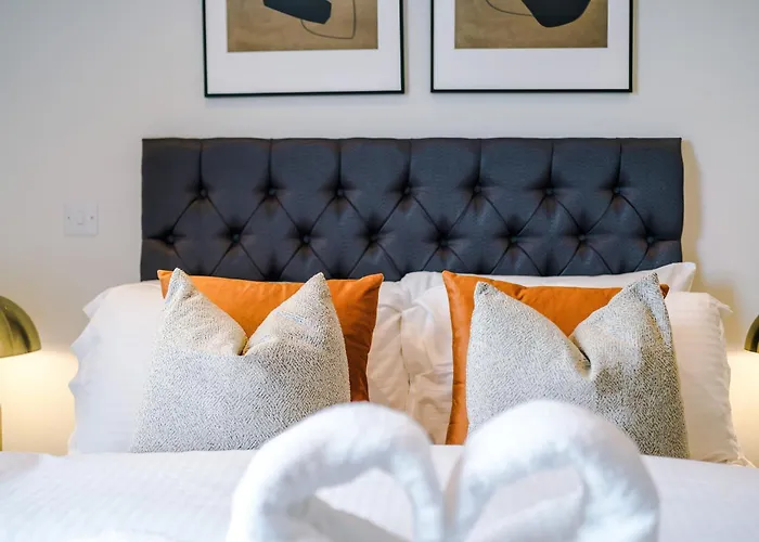 Modern 2br Parking Great Location & Amenities * 맨체스터